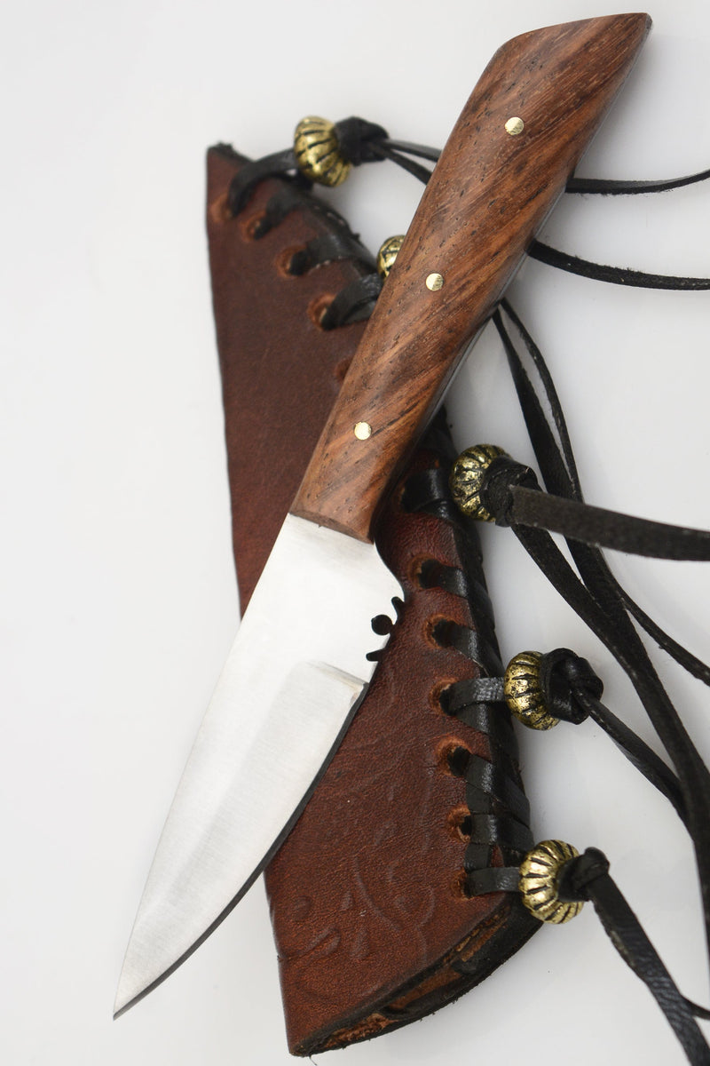 5.5 inch Hunting Knife Set W. Leather Case